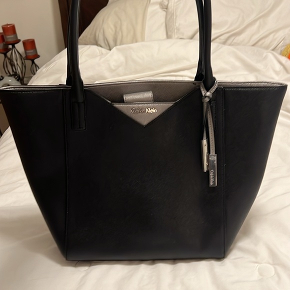 Calvin Klein black and silver Tote, excellent condition! - Picture 10 of 16